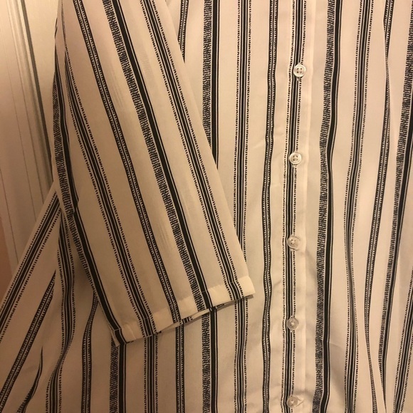 R.WISH Striped Button Dress Size S - Picture 8 of 11